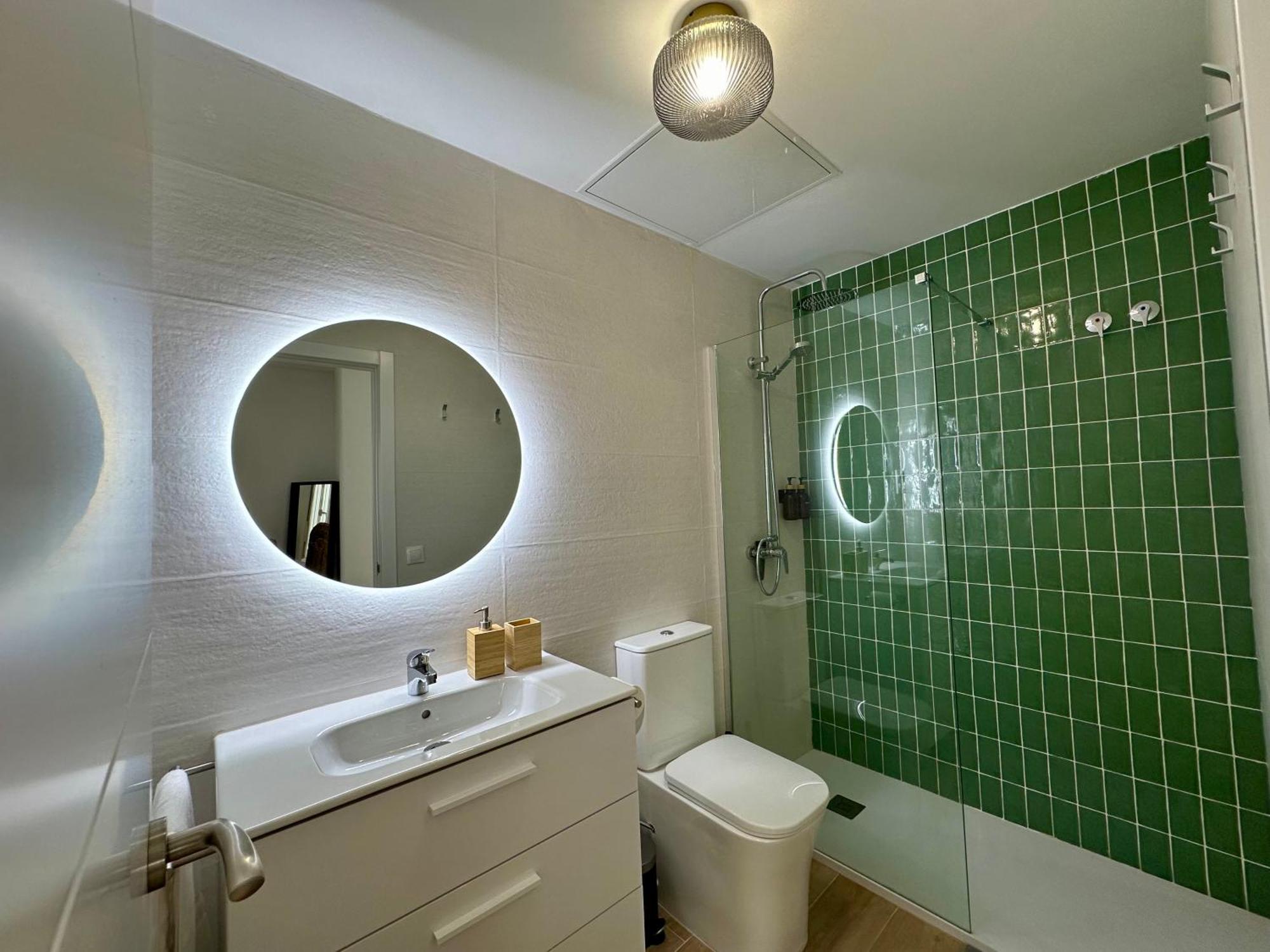 Atico Con Solarium Y Bbq Cerca Del Centro 6 Pax Apartment Malaga Exterior photo